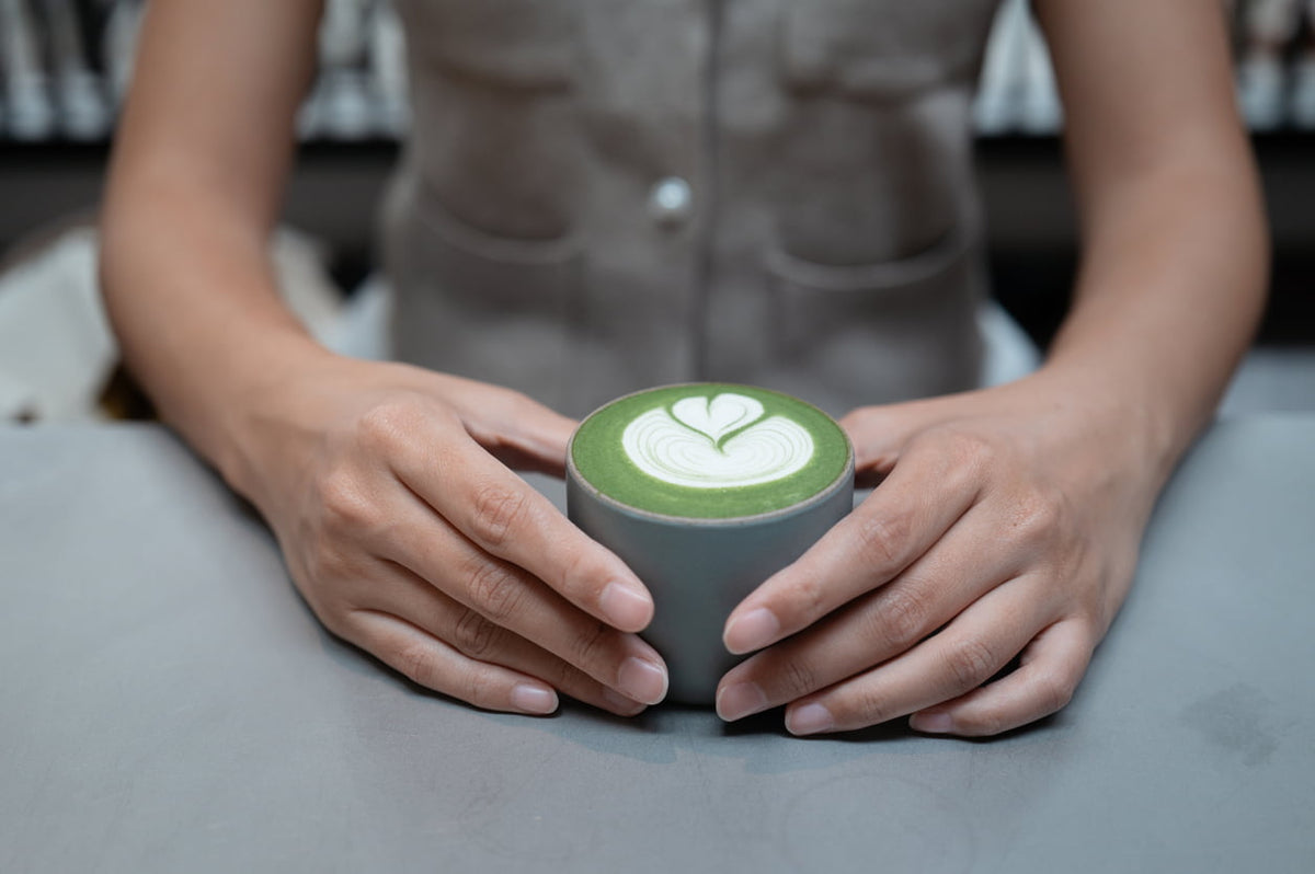 Ce ar trebui să ştii despre catechine – antioxidanţii care diferenţiază ceaiul matcha de alte băuturi